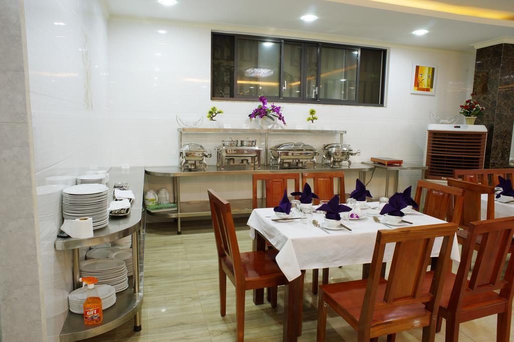 La Maison Danang Beach Hotel Bagian luar foto