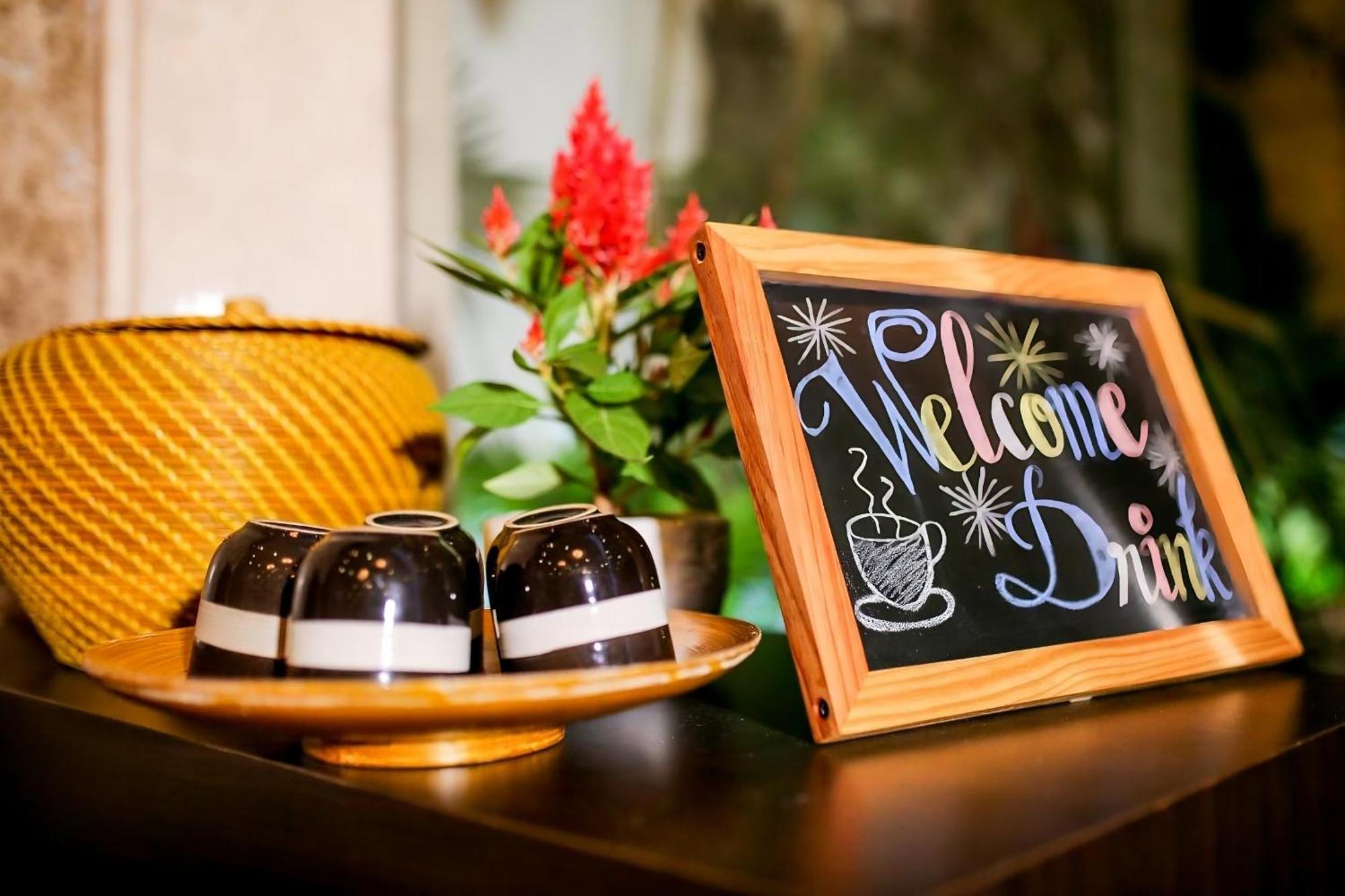La Maison Danang Beach Hotel Bagian luar foto