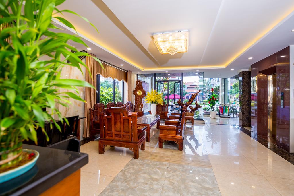 La Maison Danang Beach Hotel Bagian luar foto