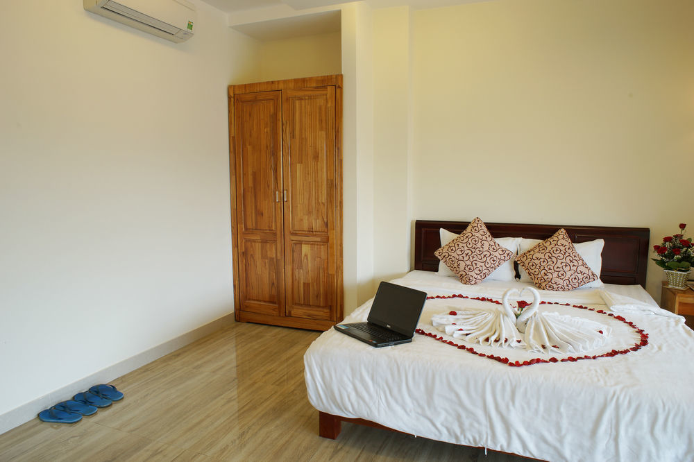 La Maison Danang Beach Hotel Bagian luar foto