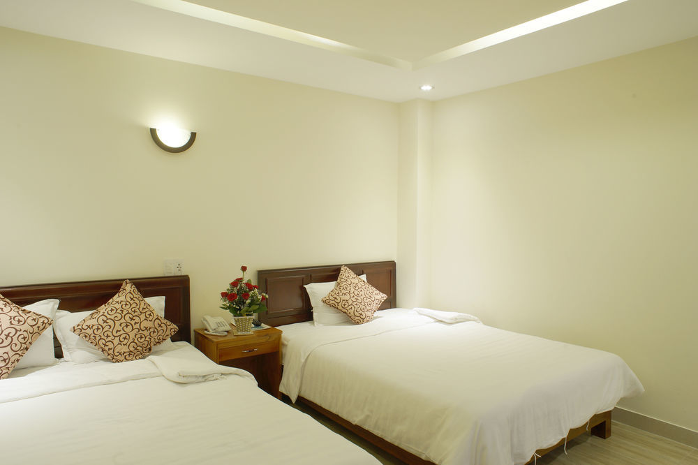 La Maison Danang Beach Hotel Bagian luar foto